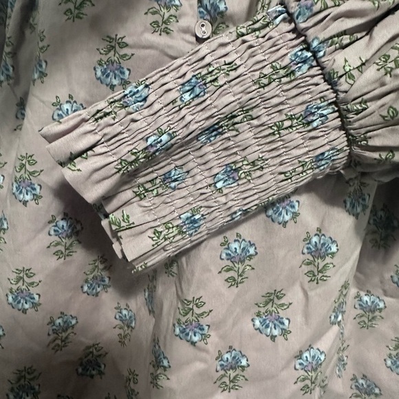 Aureum Floral and Ruffled Victorian Style Dreamy Top - Picture 5 of 9